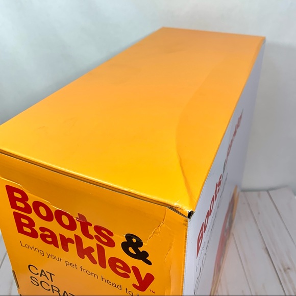 Boots & Barkley Cat Boots Barkley Cat House 2 Story Retro Spaceship